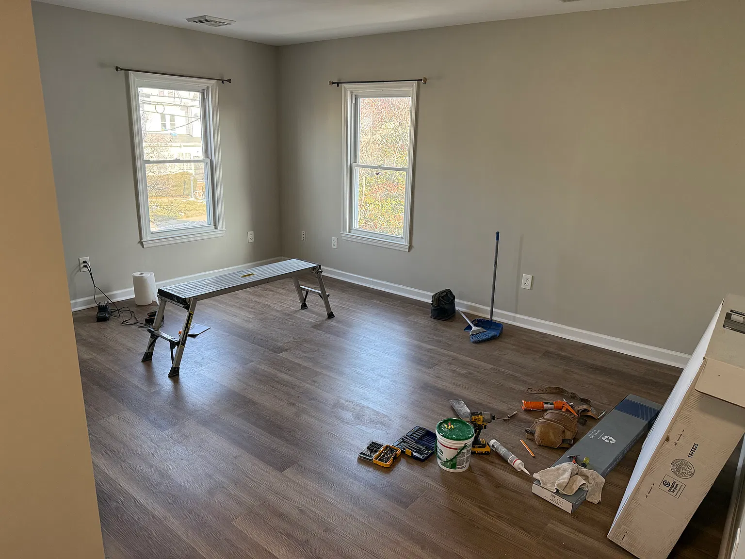48 E Somerset St — Photo 4