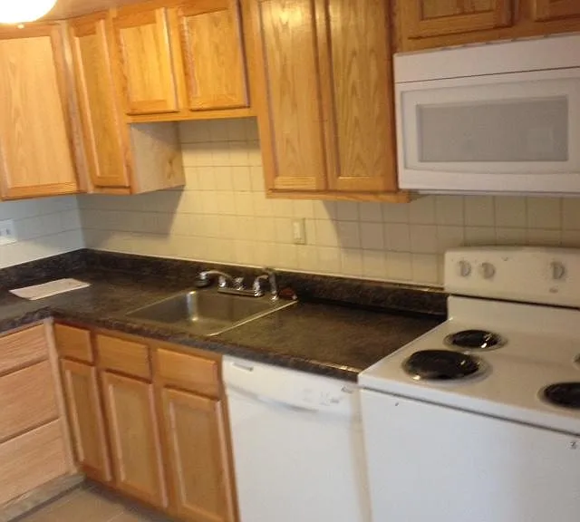 3729 N Euclid Ave #C — Photo 4