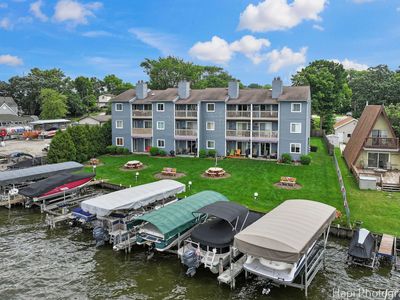52 N Pistakee Lake Rd APT 4, Fox Lake, IL, 60020