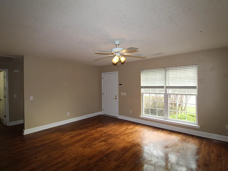 1479 Crossway Cottages Ln #B — Photo 3