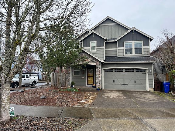 Front of House, Corner Lot
