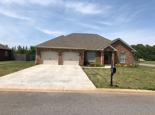 2019 Wildwood St, Muscle Shoals, AL 35661