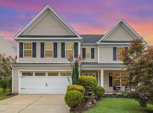 904 Red Oak Tree Dr, Fuquay Varina, NC 27526