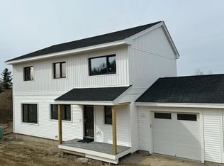 11 Windsor Ln #A, Hudson, NH 03051