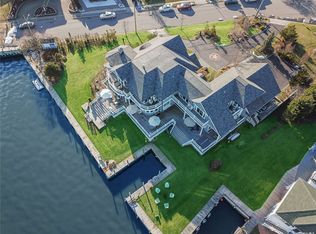 356 Ocean Ave, Amityville, NY 11701