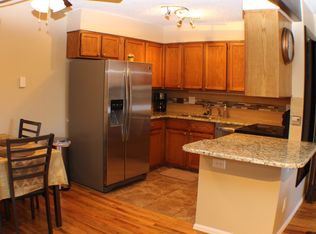 335 Wright St APT 203, Lakewood, CO 80228