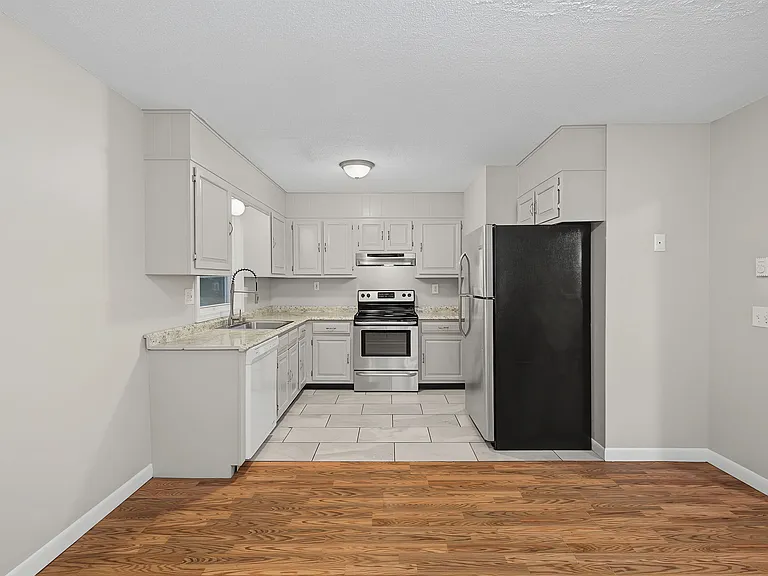 6 Irving Pl #3C — Photo 5