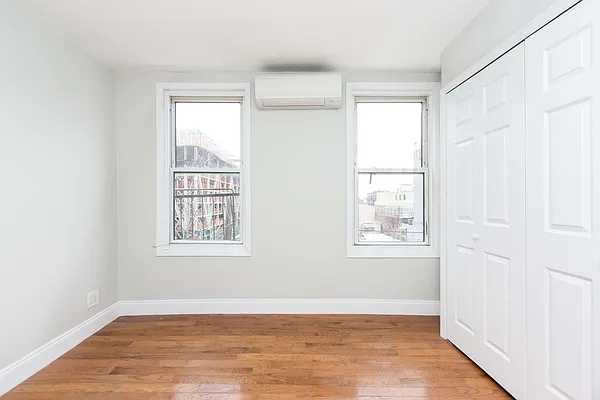 Rented by Nooklyn NYC LLC | media 30