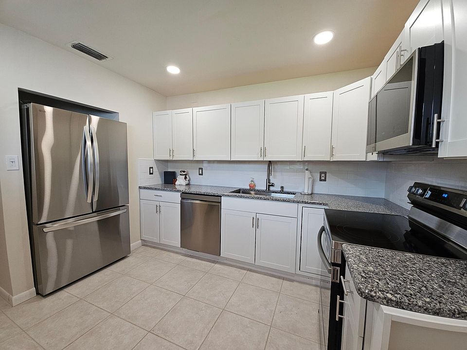 1st image of 1750 NW Sunset Boulevard
