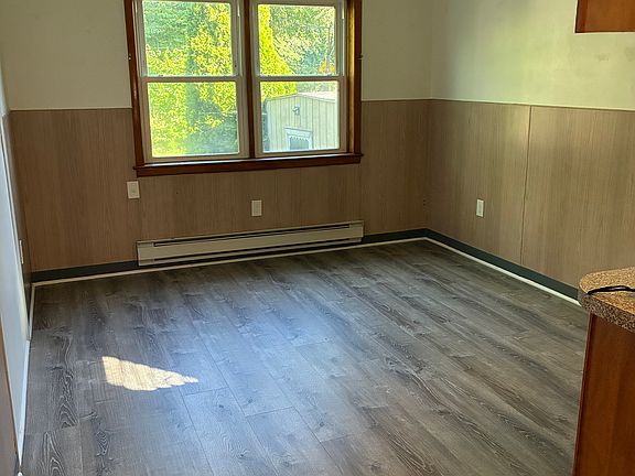 4th image of 2581 Pelham Bay Park W Floor 2