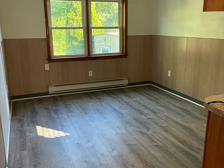 2581 Pelham Bay Park W #2 — Photo 4