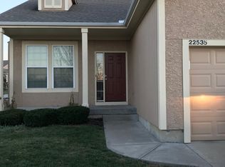 22535 W 72nd St, Shawnee, KS 66227