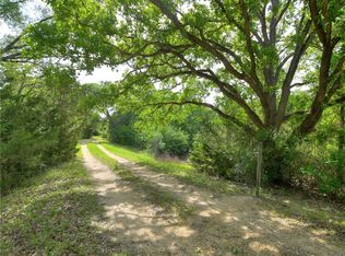 2920 Tumbleweed Trl, Dale, TX 78616