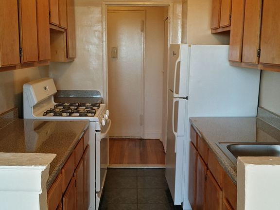 5th image of 8645 Saint James Ave APT 6H