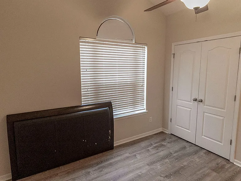 4203 Spring Cress Dr — Photo 21