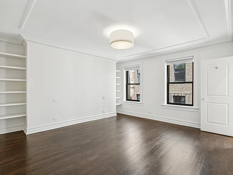 1160 5th Ave #601 — Photo 14