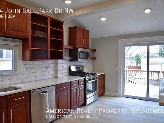 5th image of 44 John Ball Park Dr NW