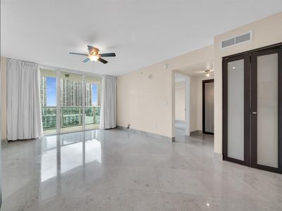 31 SE 5 #1807, Miami, FL, 33131
