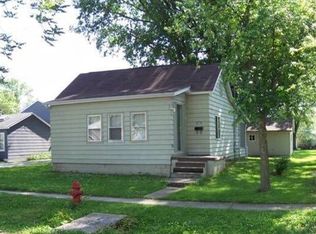 948 N Noble St, Virden, IL 62690