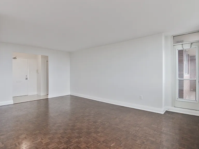 185 Shaughnessy Blvd #1409 — Photo 3