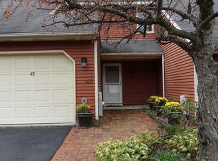 47 Commonwealth Dr, Glenmont, NY 12077