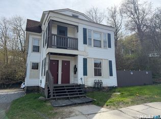 25 Lake St, Winsted, CT 06098