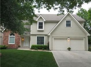 9411 Tomashaw Ln, Lenexa, KS 66219