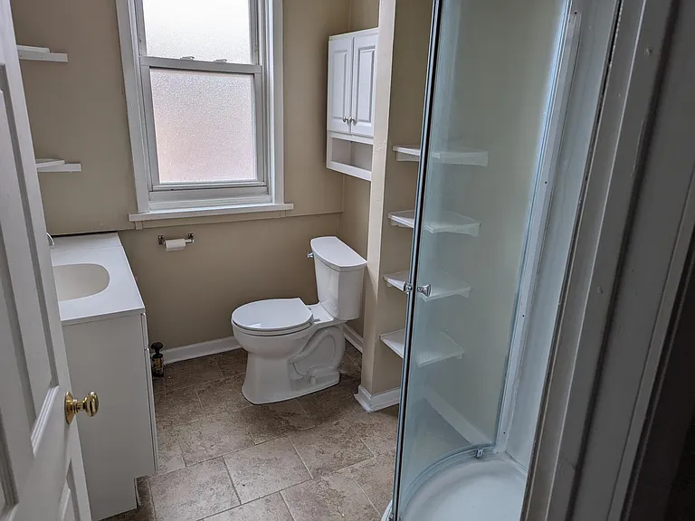 501 Greenfield Ave #2 — Photo 5