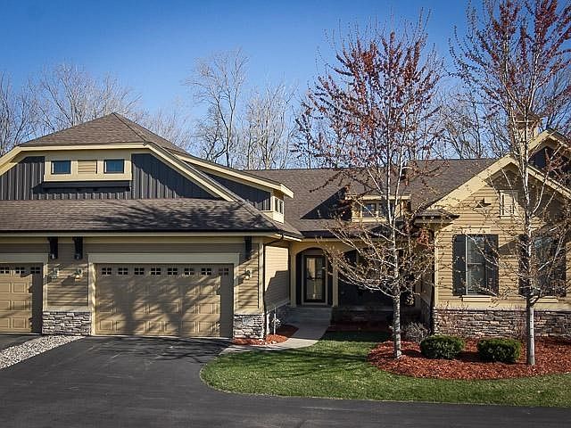 Executive Style Town Home