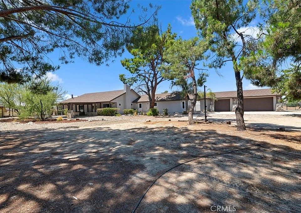1st image of 22545 Alessandro Ave