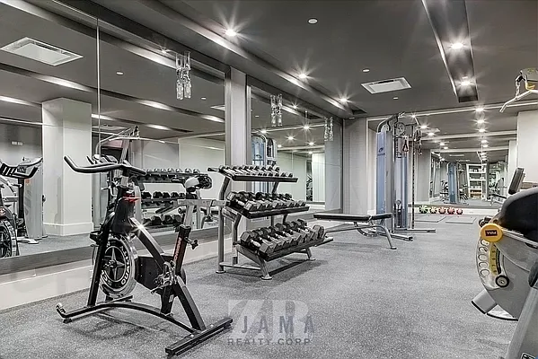 Rented by Zjama Realty Corp | media 32