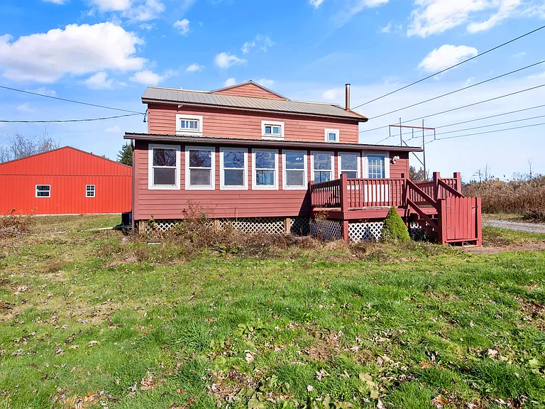 6961 Collamer Rd — Photo 7