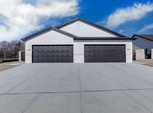 1749 E Cloverbrook, Derby, KS 67037