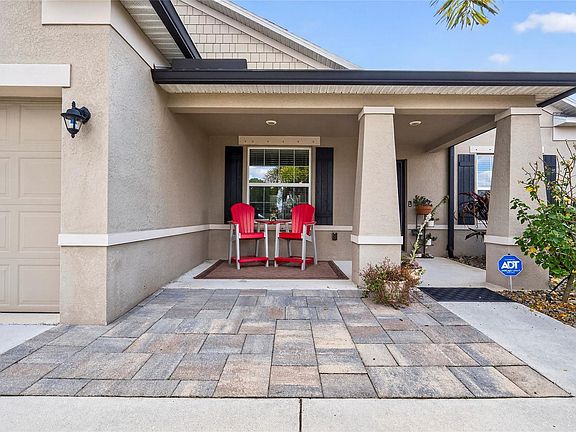 4th image of 1420 SW Cellini Avenue