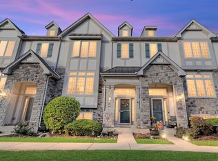 339 Sype Dr, Carol Stream, IL 60188