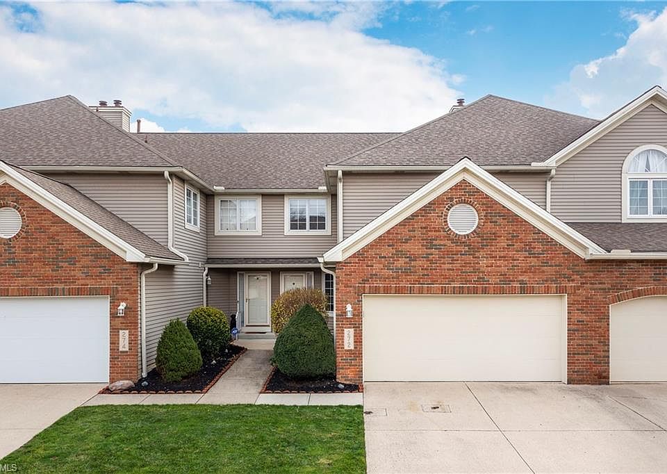 1st image of 272 English Lakes Blvd #272