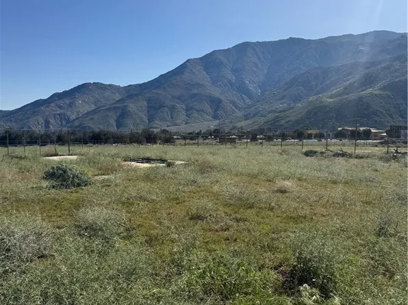 14386 S Broadway St, Cabazon, CA 92230