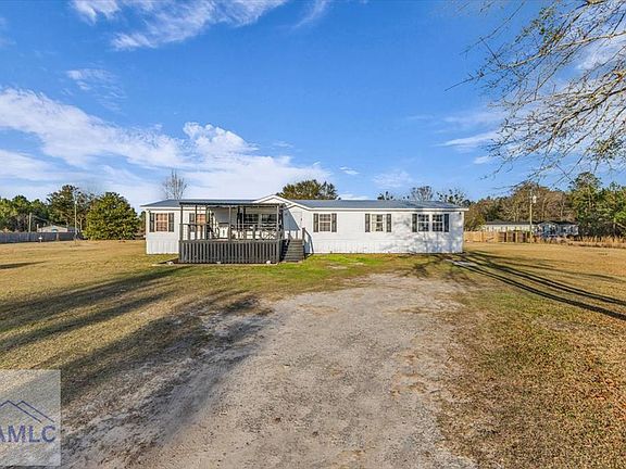 3rd image of 501 Margaret Rd