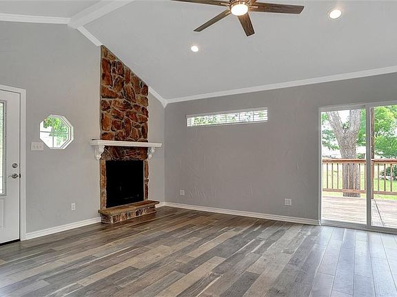 4th image of 242 Mulberry Tree Dr
