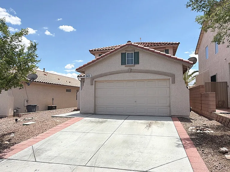 8435 Montefino Ct — Photo 2