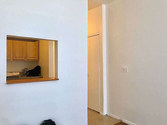3rd image of 171 Avenue C APT 4A