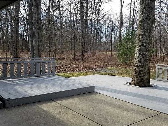 4th image of 9918 Pebble Brook Ln