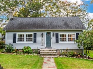 2 Torden Pl, Rockaway, NJ 07866