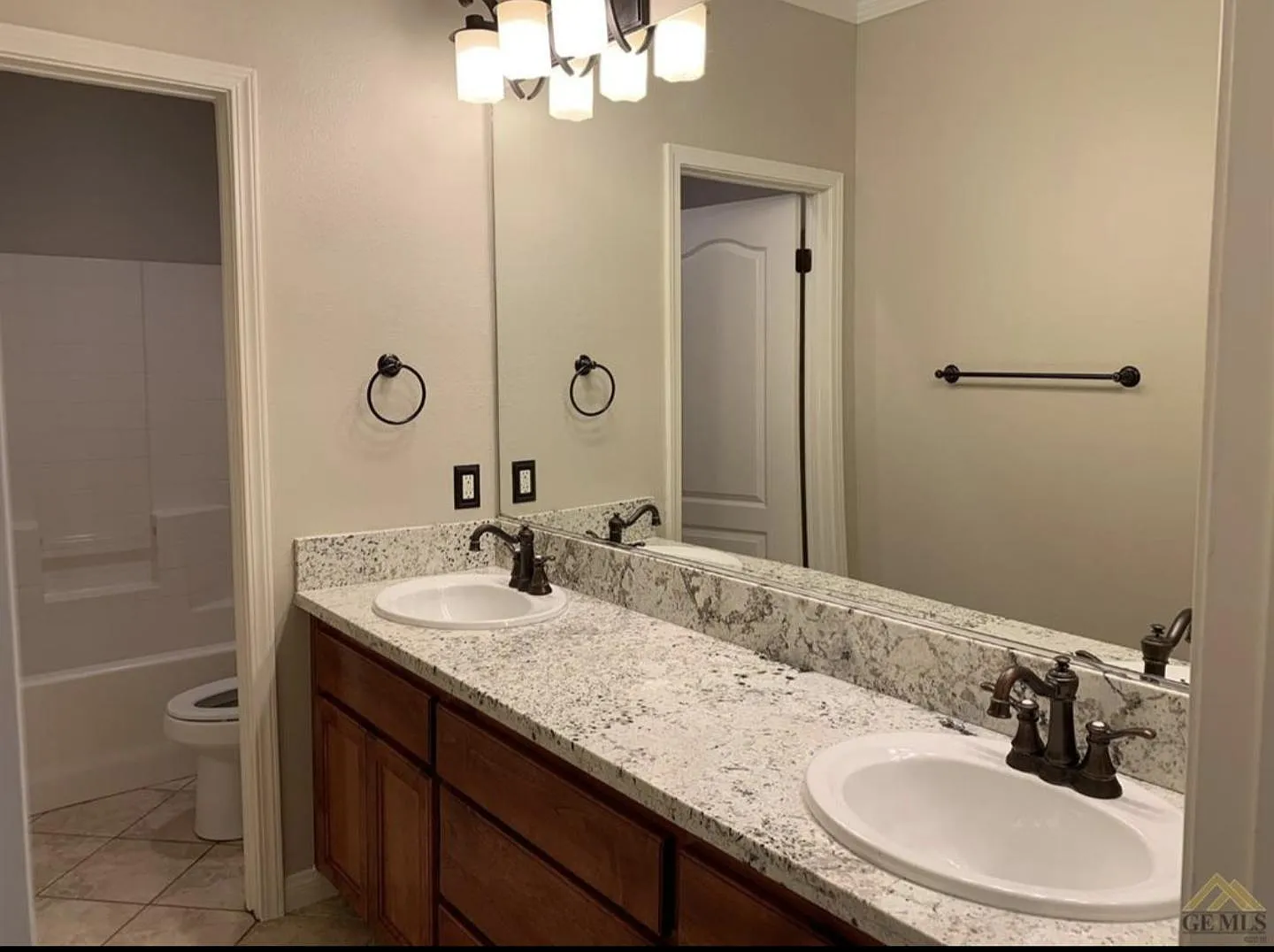 5610 Ripple Cove Way — Photo 2