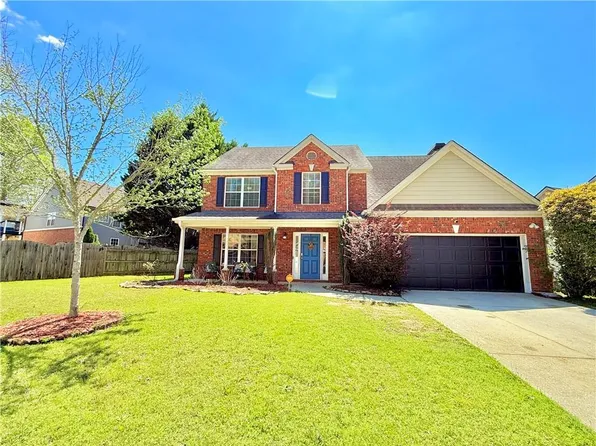 3049 Battlement Cir, Loganville, GA 30052