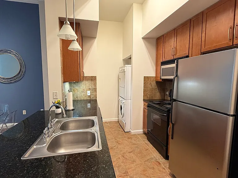 2000 N Bayshore Dr #126 — Photo 13