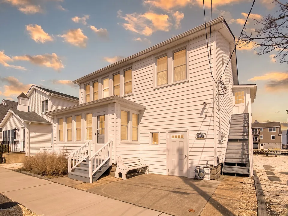 292 N St #2