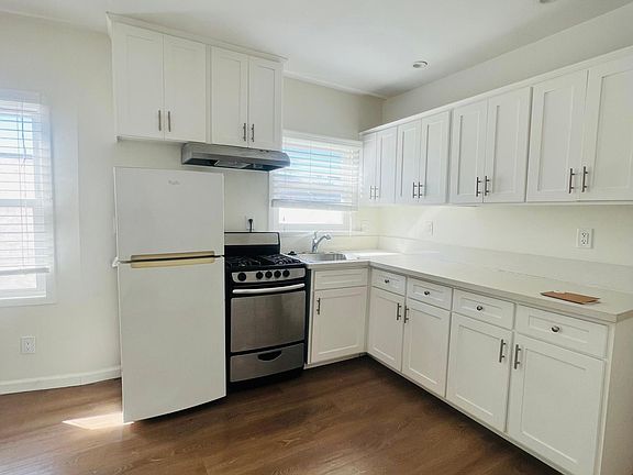 3rd image of 33 Clubhouse Ave #5