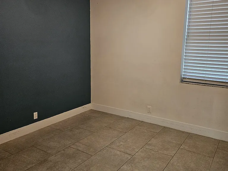 20401 NE 30th Ave #112 — Photo 10