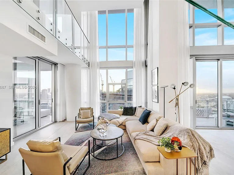 851 NE 1st Ave #Penthouse 4612 — Photo 8